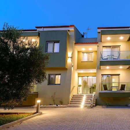 Estelle Family Luxury Apartments & Suites Gerakini Ngoại thất bức ảnh