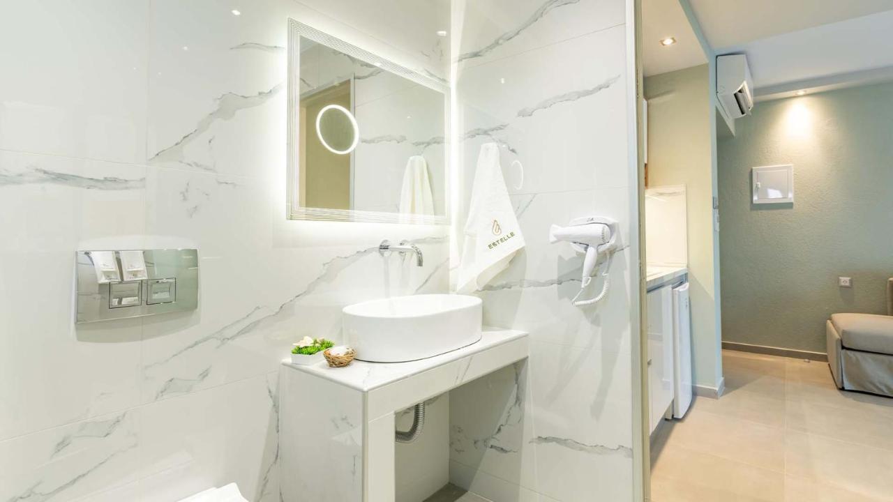 Estelle Family Luxury Apartments & Suites Gerakini Ngoại thất bức ảnh
