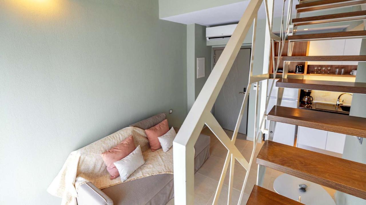 Estelle Family Luxury Apartments & Suites Gerakini Ngoại thất bức ảnh