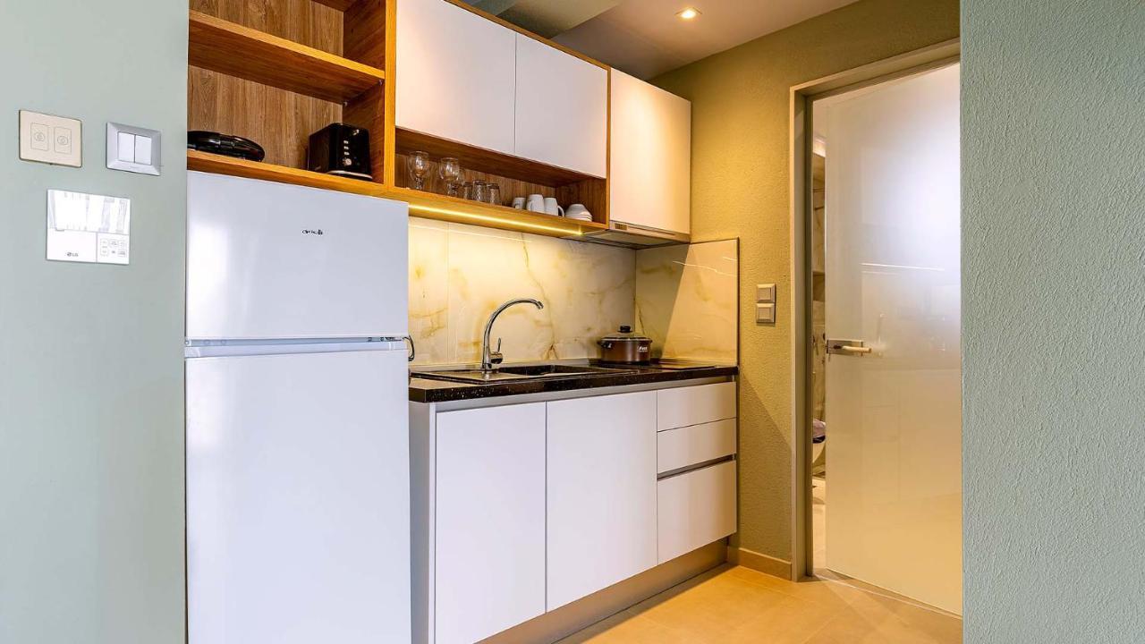 Estelle Family Luxury Apartments & Suites Gerakini Ngoại thất bức ảnh