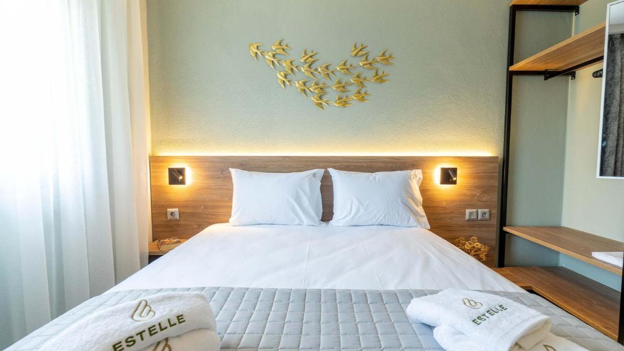 Estelle Family Luxury Apartments & Suites Gerakini Ngoại thất bức ảnh